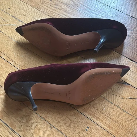 Gorgeous Oxblood Celine V Neck Pumps - Picture 3 of 4